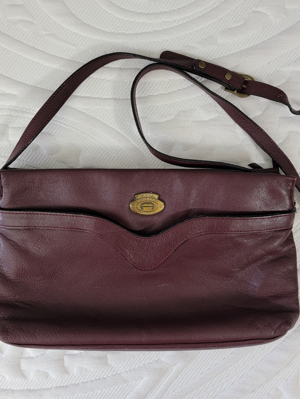 Vintage Etienne Aigner Leather Crossbody Bag Purse Classic Oxblood Maroon Logo